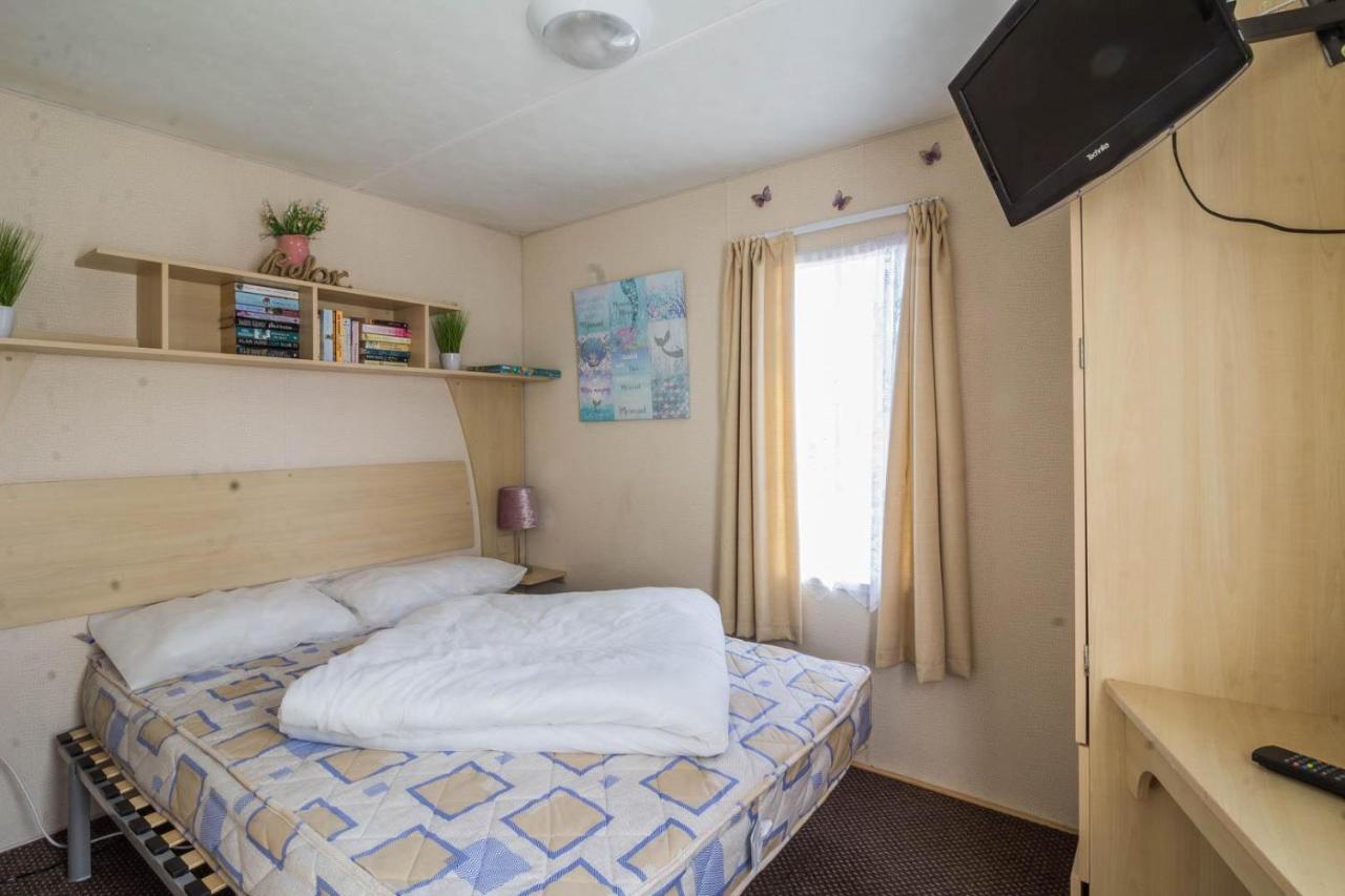 Great 8 Berth Caravan For Hire At Southview Holiday Park In Skegness Ref 33025E Bagian luar foto